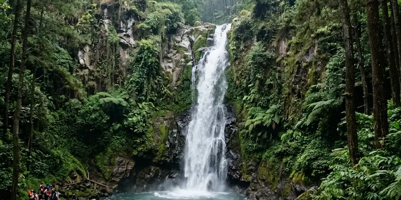 Keindahan air terjun Coban Talun yang bisa dikunjungi setelah sesi offroad